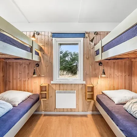 Yorik - 800m From The Sea By Interhome