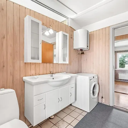 Yorik - 800m From The Sea By Interhome Semesterbostad *